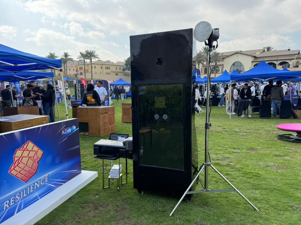 basic photobooth, hawkbooth, luxury